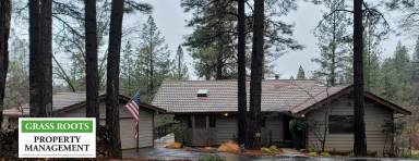 Main picture of 15866 Redbud Pl