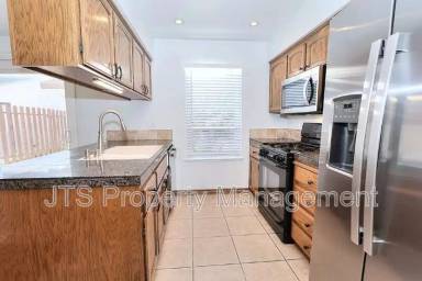 Main picture of 2248 Baywater Ln