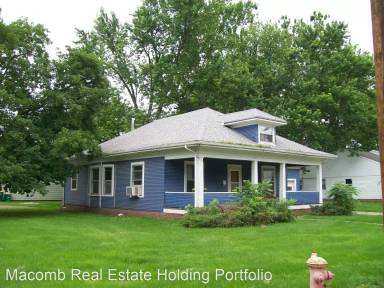 Main picture of 711 W Carroll St