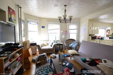 Main picture of 331 Faneuil St