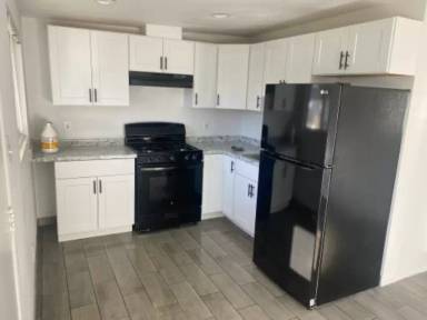 Main picture of 626 N B St