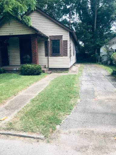 Main picture of 1623 S 30th St