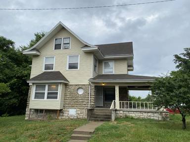 Main picture of 4721 Euclid Ave