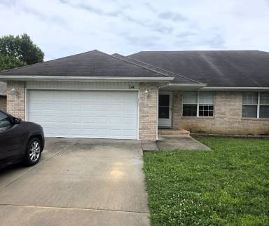 Main picture of 714 W Foxx Dr