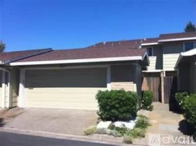 Main picture of 2912 Sunbird Dr