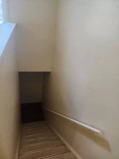 Main picture of 272 1st St