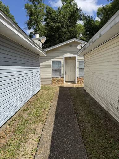 Main picture of Kipling 8210