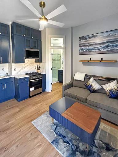 Main picture of 1524 4th Ave