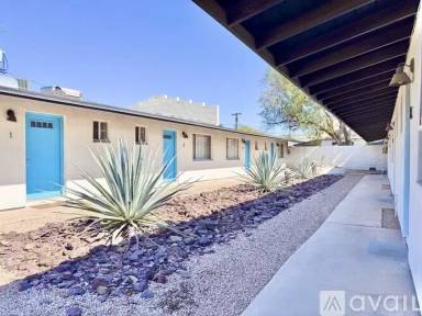 Main picture of 2004 N 24th Street Apartments