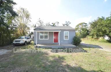 Main picture of 711 29th St NW