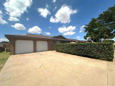 Main picture of 2210 88th St