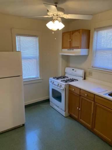 Main picture of 2916 Clemont Ave