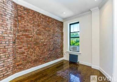 Main picture of 56 3rd Ave