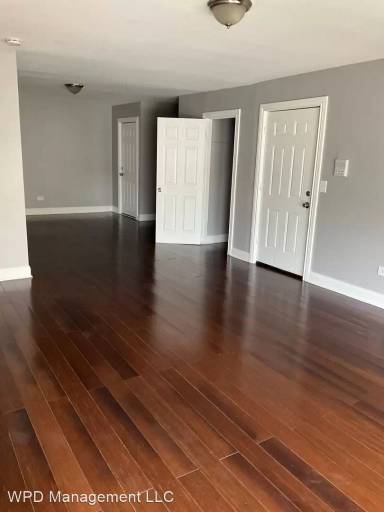 Main picture of 4301 W Adams St