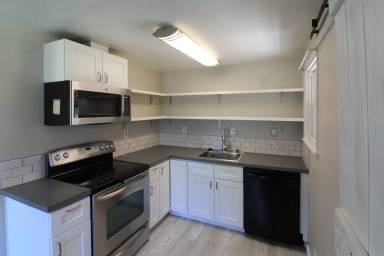 Main picture of 1205 W 2nd Ave
