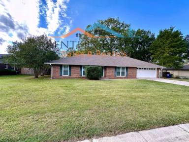 Main picture of 14010 Maebeth Dr SE
