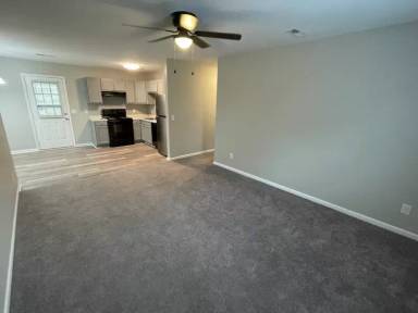 Main picture of 84 Parkview Pl NW