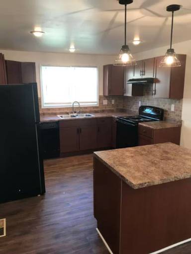 Main picture of 3446 Central Ave
