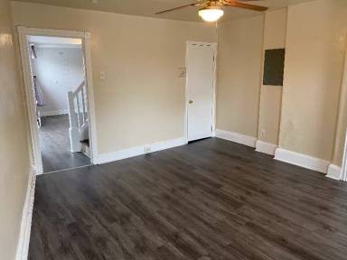 Main picture of 157 W Elm St