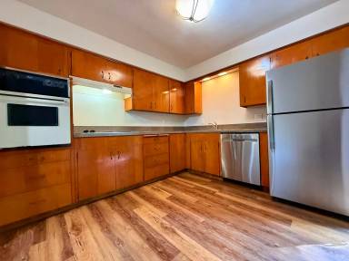 Main picture of 2450 SW Bertha Blvd