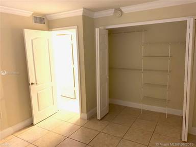 Main picture of 3245 Virginia St