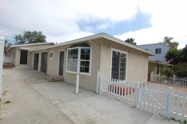 Main picture of 219 W Avenida Palizada