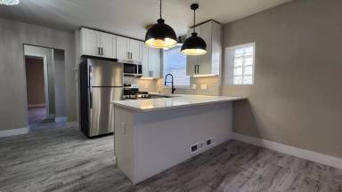 Main picture of 6639 Alamo Ave