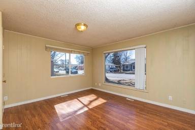 Main picture of 2516 9th Avenue Ct