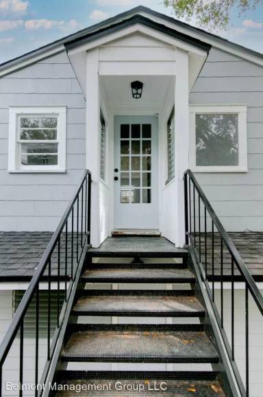 Main picture of 1240 Nebraska St