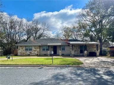 Main picture of 510 Kyle Ave