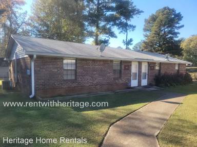 Main picture of 1061 Old Powder Springs Rd SW