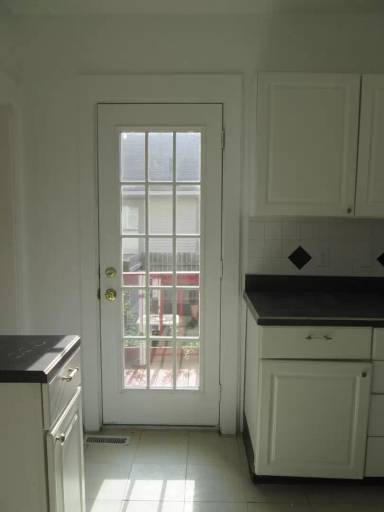 Main picture of 410 E Kline St