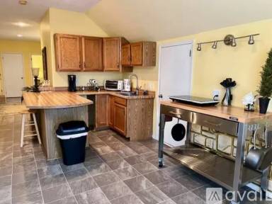 Main picture of 3849 S Virginia Pl