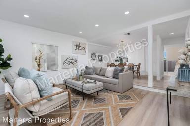 Main picture of 621 W Fletcher Ave