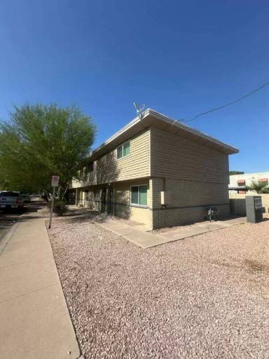 Main picture of 1041 S Mariana St