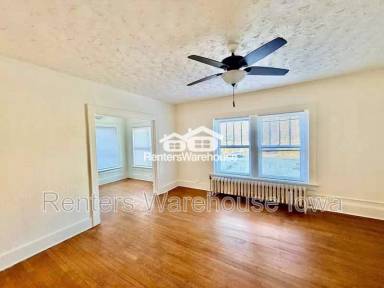 Main picture of 3612 Ingersoll Ave