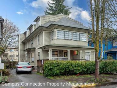 Main picture of 376 E 11th Ave