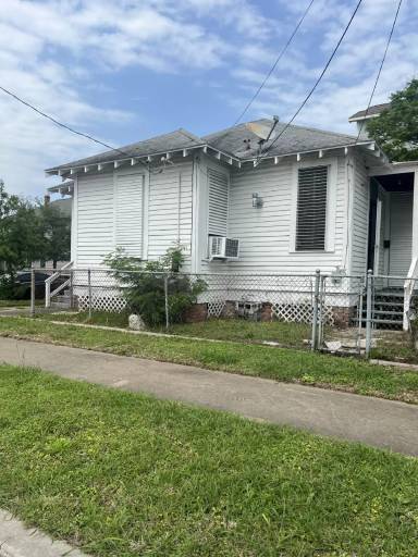Main picture of 3927 Avenue M