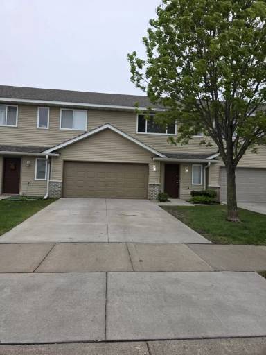 Main picture of 6960 91st St NE