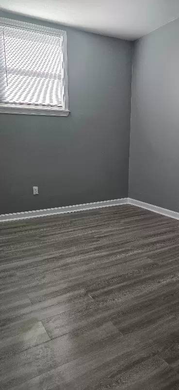 Main picture of 30 Church St