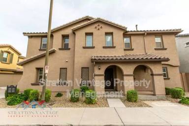 Main picture of 16405 W Latham St