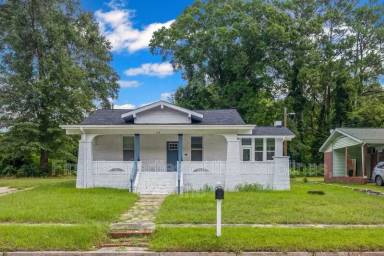 Main picture of 113 Brawley St