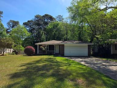 Main picture of 1044 Baker Ln