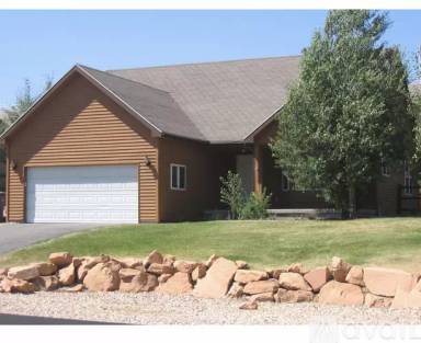 Main picture of 1617 Pheasant Way