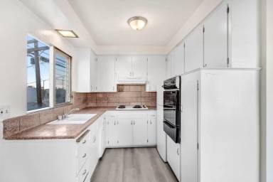 Main picture of 1453 Brockton Ave