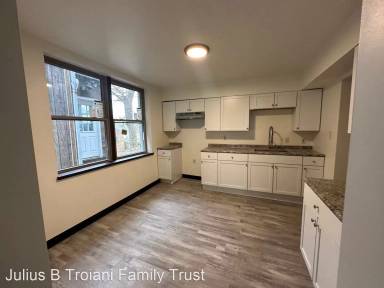 Main picture of 1400 Rockland ave. Close to downtown. New HVAC