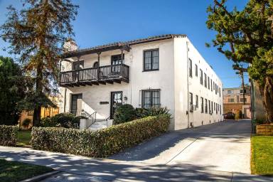 Main picture of 1821 Fremont Ave