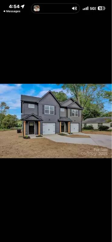 Main picture of 2810 S Ridge Ave