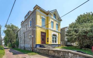 Main picture of 947 S Brook St