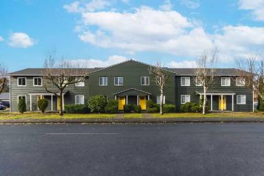 Main picture of 401 8th St